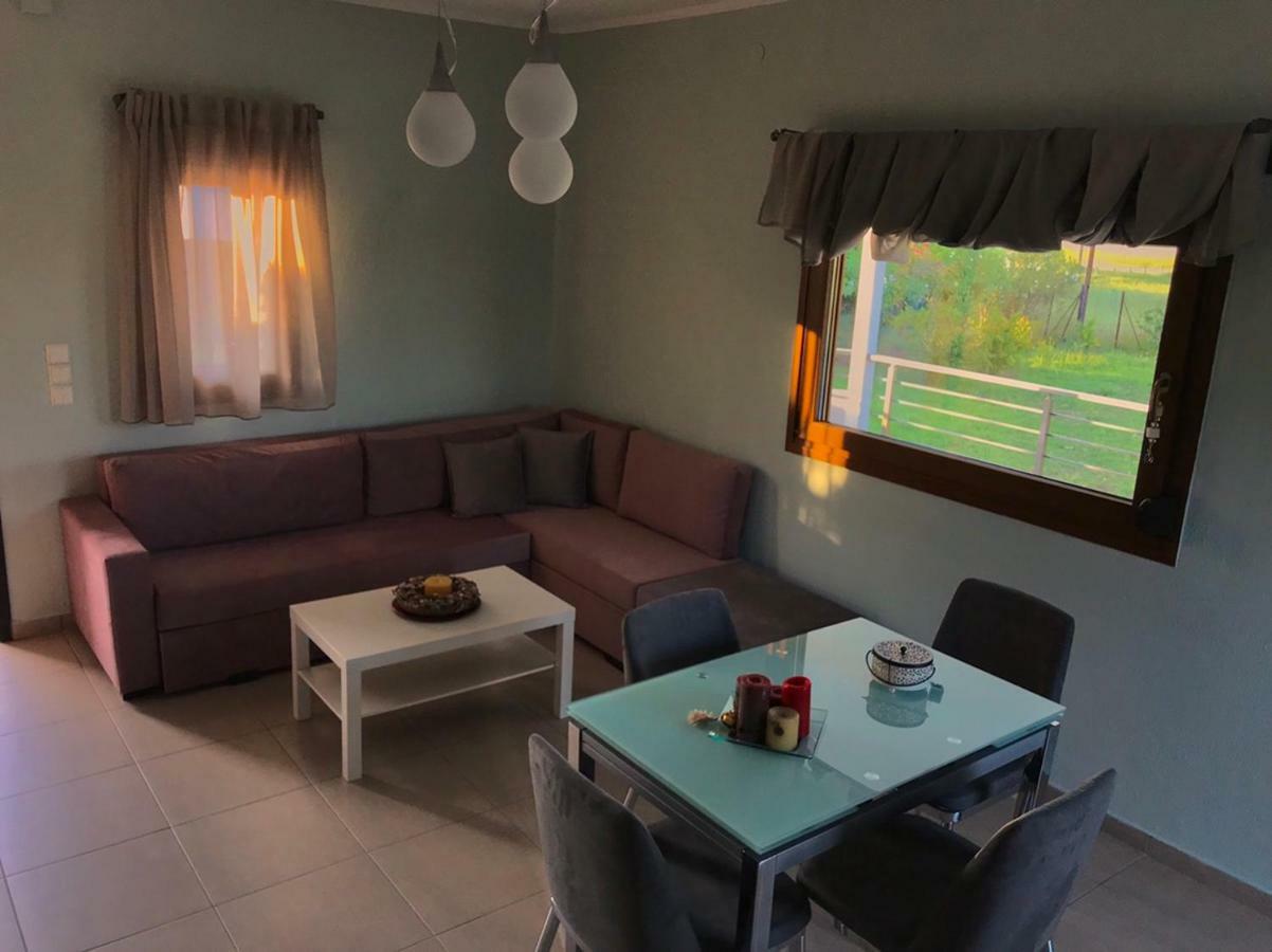 A House By The Sea Villa ออร์โมส ปานากีอาส ภายนอก รูปภาพ